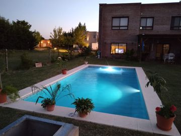 VENTA CASA 5 AMB A LAGUNA SAN FRANCISCO VILLANUEVA