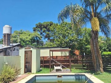 Venta Casa 4 amb. Pileta Galería Cochera. Escobar
