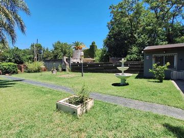 Venta Casa 4 amb. Pileta Galería Cochera. Escobar
