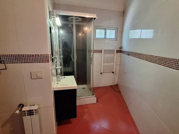 Venta Casa 4 amb. Pileta Galería Cochera. Escobar