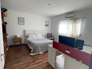 VENTA .CASA A LA LAGUNA . SAN SEBASTIAN .Area 9