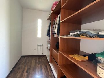 VENTA .CASA A LA LAGUNA . SAN SEBASTIAN .Area 9