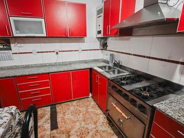 PH VENTA BARRACAS 4 AMBIENTES, BALCÓN Y TERRAZA.