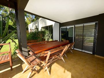 VENTA CASA 3 AMB CON PILETA EN MORENO APTO CREDITO