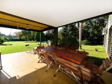 VENTA CASA 3 AMB CON PILETA EN MORENO APTO CREDITO
