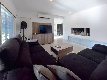 VENTA CASA 3 AMB CON PILETA EN MORENO APTO CREDITO
