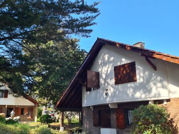 Venta Complejo 4 cabañas en Villa Gesell