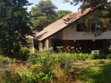 Venta Complejo 4 cabañas en Villa Gesell