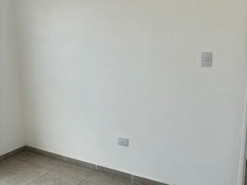 VENTA CASA 2 DORM Y PATIO EN V. RETIRO HORIZONTE 2