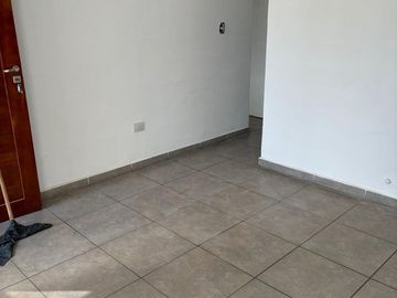 VENTA CASA 2 DORM Y PATIO EN V. RETIRO HORIZONTE 2
