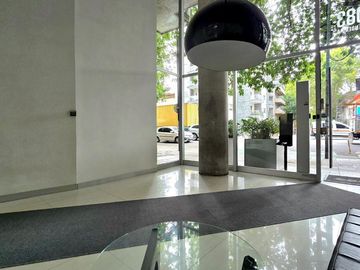 Amplio y luminoso  monoambiente con  aminities !!