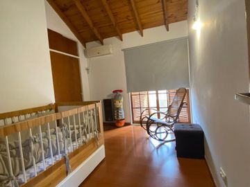 Triplex 4 ambientes en venta en Villa Luro