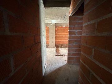 VENTA DEPTO 3 AMB CASEROS POZO - PERMUTA- FINANCIA