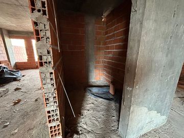 VENTA DEPTO 3 AMB CASEROS POZO - PERMUTA- FINANCIA