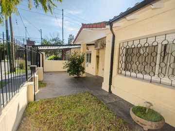 VENTA CASA 4 AMBIENTES.  ITUZAINGO.APTO CREDITO