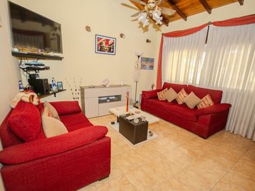 VENTA CASA 4 AMBIENTES.  ITUZAINGO.APTO CREDITO