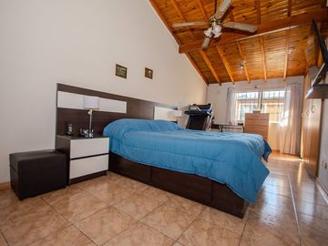 VENTA CASA 4 AMBIENTES.  ITUZAINGO.APTO CREDITO