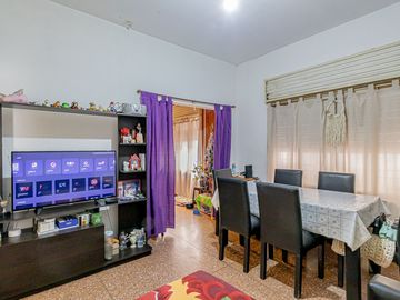 VENTA CASA 3 AMBIENTES EN CASEROS