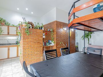 VENTA CASA 3 AMBIENTES EN CASEROS
