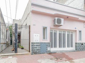 VENTA CASA 3 AMBIENTES EN CASEROS