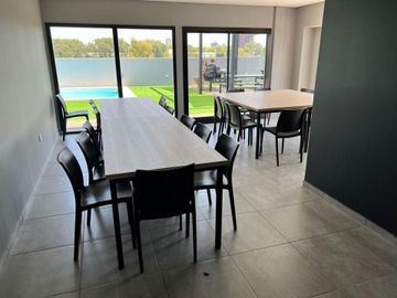 2 AMBIENTES CON HABITACIÓN EN SUITE-FULL AMENITIES