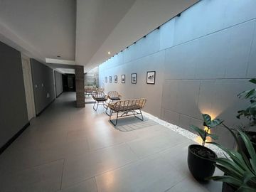 2 AMBIENTES CON HABITACIÓN EN SUITE-FULL AMENITIES