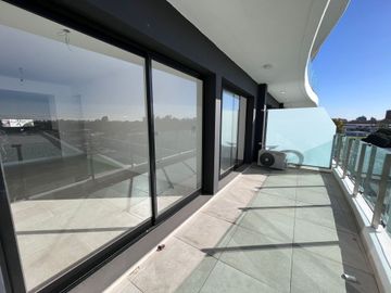 2 AMBIENTES CON HABITACIÓN EN SUITE-FULL AMENITIES