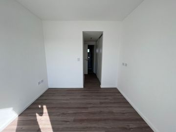 2 AMBIENTES CON HABITACIÓN EN SUITE-FULL AMENITIES