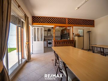 VENTA CASA TUCUMAN 1600