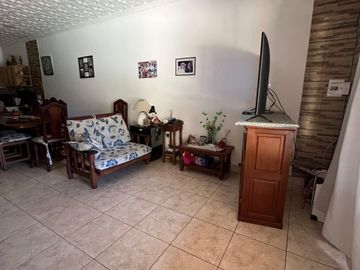 CASA A 50 MTS  DEL MAR EN SAUCE GRANDE