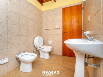 VENTA CASA EN PH ZONA VILLA MITRE / BARRIO OBRERO