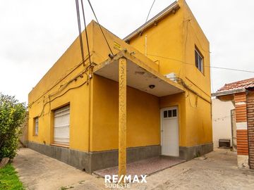 VENTA CASA EN PH ZONA VILLA MITRE / BARRIO OBRERO