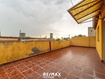VENTA CASA EN PH ZONA VILLA MITRE / BARRIO OBRERO