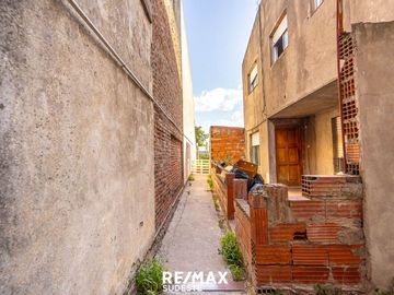 VENTA CASA EN PH EN B. PEDRO PICO, 2 DORMITORIOS