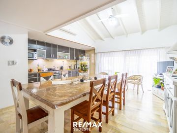 Venta CASA en altos  APTO CREDITO