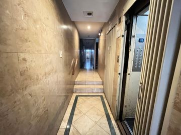 VENTA DEPTO LUMINOSO 3 AMB C/DEP Y BALCON RECOLETA