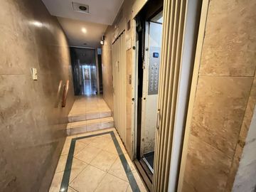 VENTA DEPTO LUMINOSO 3 AMB C/DEP Y BALCON RECOLETA
