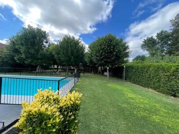 DEPARTAMENTO MONOAMB. EN BARRIO LA CANDELA-PILAR