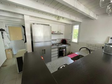 DEPARTAMENTO MONOAMB. EN BARRIO LA CANDELA-PILAR