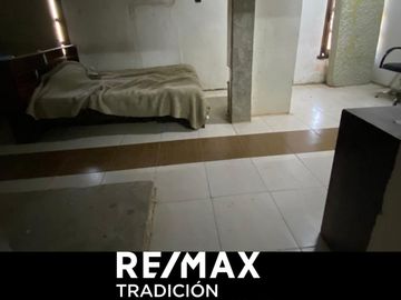 CASA DUPLEX EN VENTA BARRIO SAN CAYETANO
