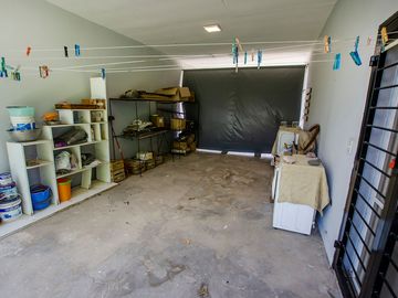 CASA EN VENTA LONGCHAMPS CON COCHERA