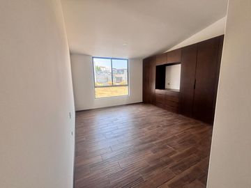 VENTA DE CASA NUEVA EN GRAN RESERVA LOMAS DE ANGELÓPOLIS