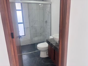 VENTA DE CASA NUEVA EN GRAN RESERVA LOMAS DE ANGELÓPOLIS