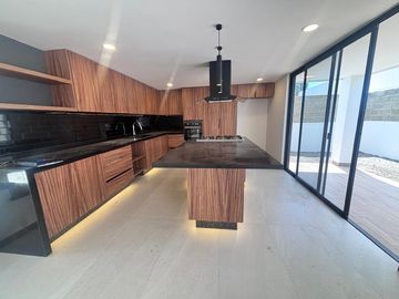 VENTA DE CASA NUEVA EN GRAN RESERVA LOMAS DE ANGELÓPOLIS