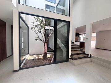 VENTA DE CASA NUEVA EN GRAN RESERVA LOMAS DE ANGELÓPOLIS