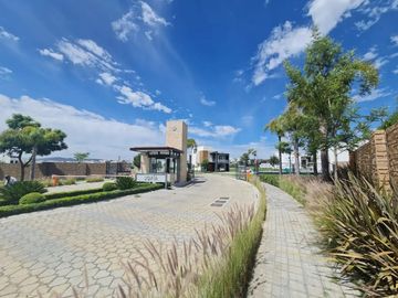 Venta de terrenos JUNTOS en Parque Sofia Lomas de Angelopolis, Chedraui Cascatta