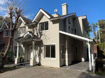 CASA VENTA 3 AMBIENTES VILLA UDAONDO DUPLEX