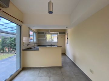 CASA VENTA 3 AMBIENTES VILLA UDAONDO DUPLEX