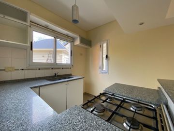 CASA VENTA 3 AMBIENTES VILLA UDAONDO DUPLEX