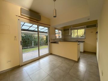 CASA VENTA 3 AMBIENTES VILLA UDAONDO DUPLEX